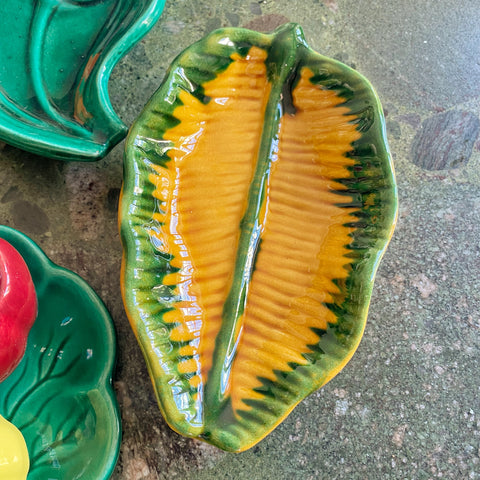 Feuille céramique artisanale