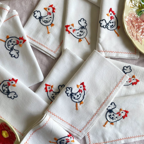 12 serviettes brodées poules