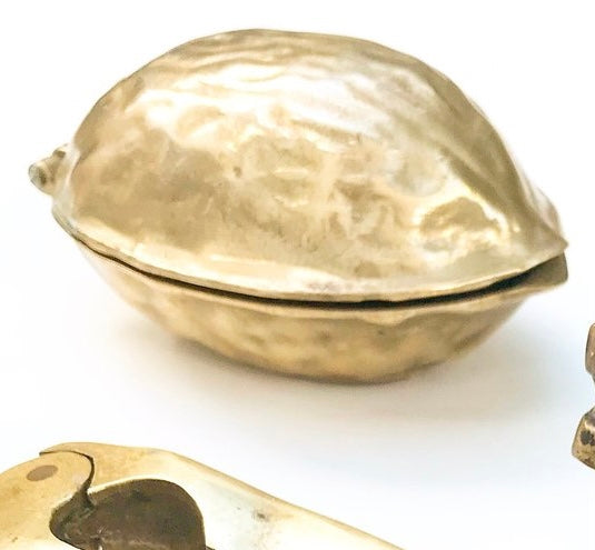 Casse noix trompe l’œil