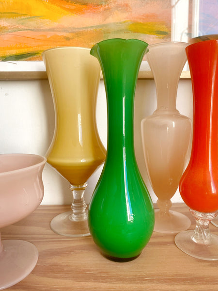 Vase opaline vert