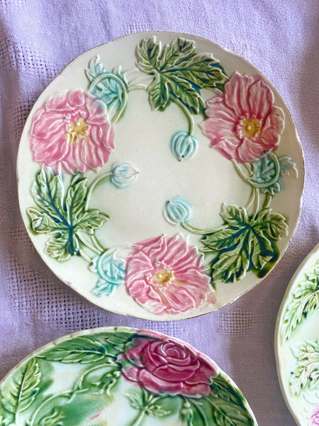 12 assiettes barbotine XIXeme