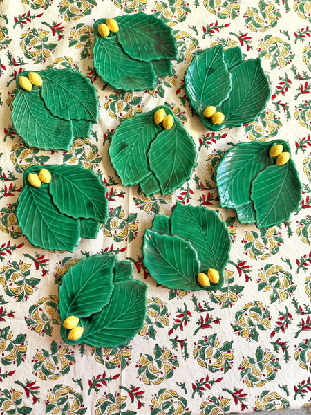 8 coupelles assiettes à pain