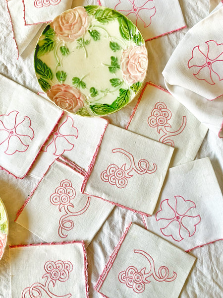 12 serviettes brodées