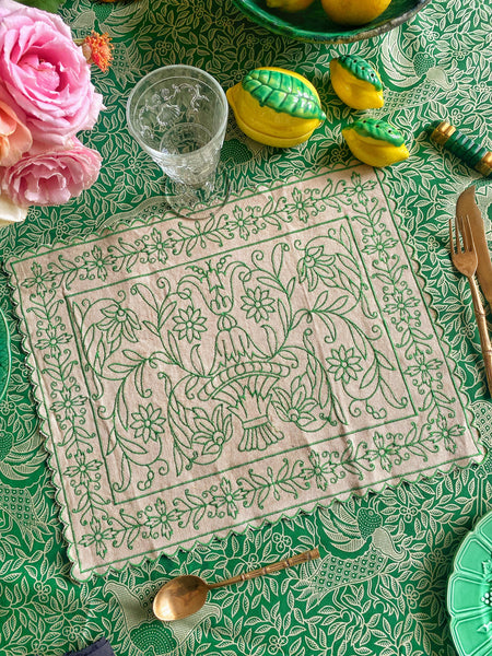 Set de table brodé vert