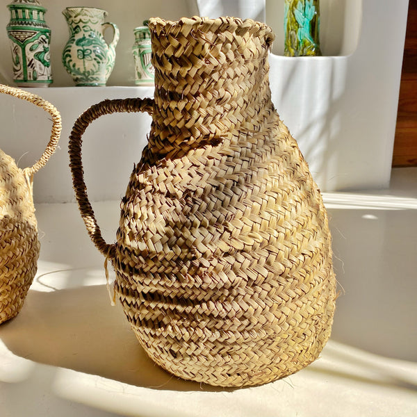 Grande Amphore en palmier tressée