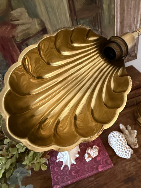 Lampe coquillage laiton
