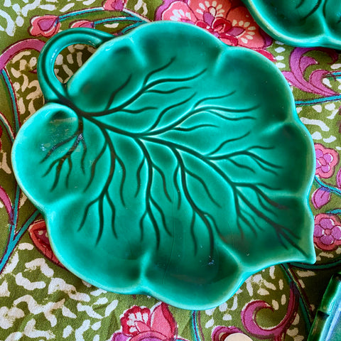 Feuille céramique artisanale