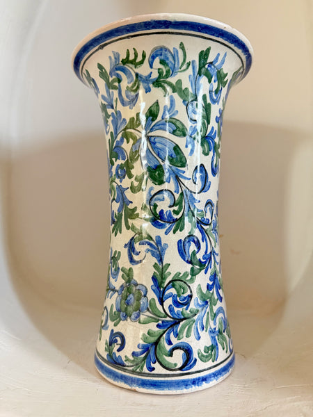 Vase ancien en faïence