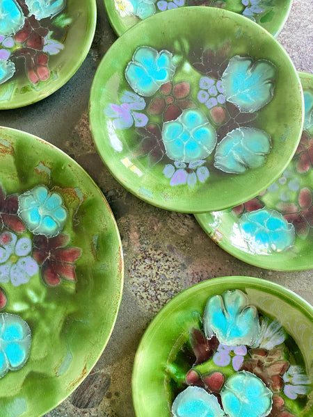 Ensemble plat et 6 assiettes artisanales