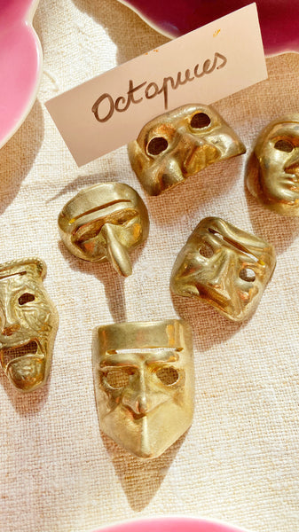 6 porte noms masques laiton