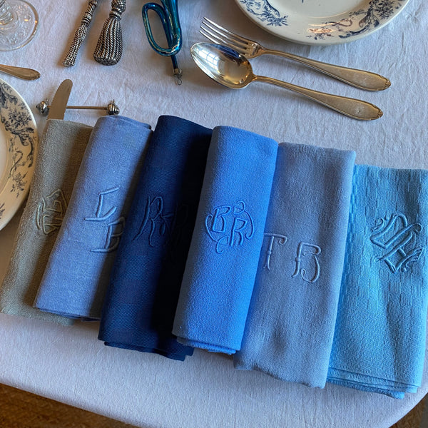 6 serviettes anciennes brodées