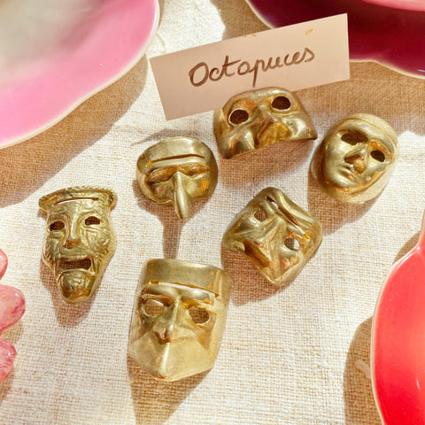 6 porte noms laiton masques