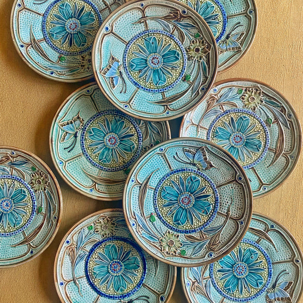 10 assiettes barbotine XIXeme