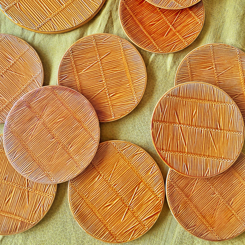 7 assiettes Gien motif paille