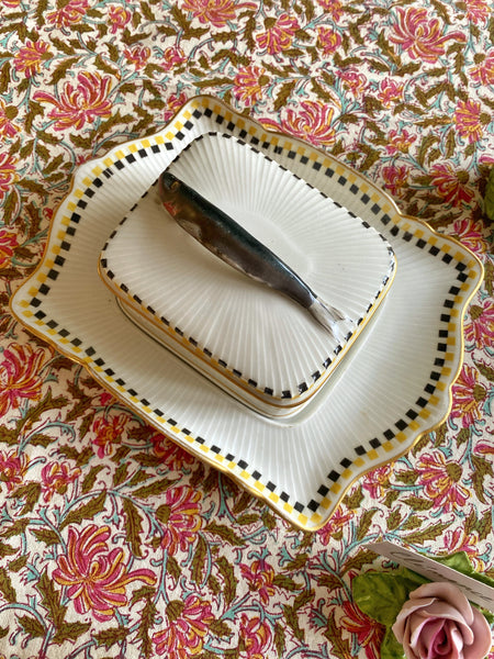 Boite ancienne sardine porcelaine