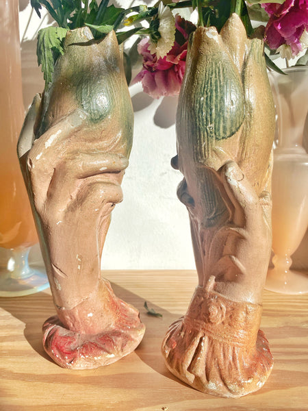 Vase main ancien