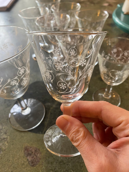 8 verres vintage décorés