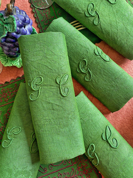 12 serviettes anciennes brodées