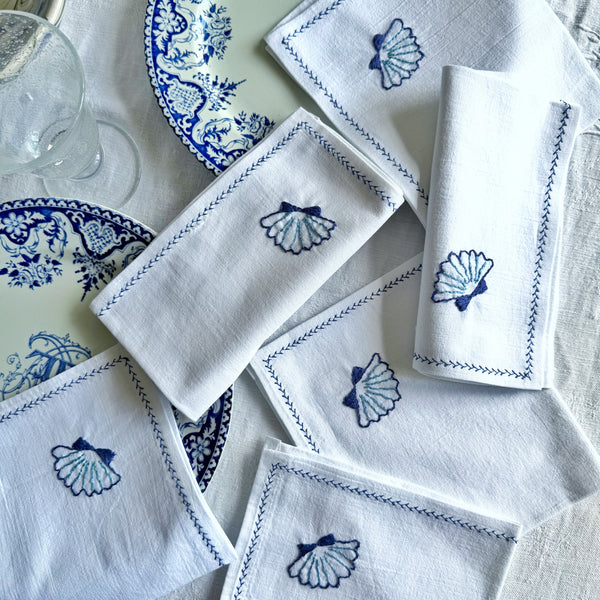 6 serviettes brodées coquillage