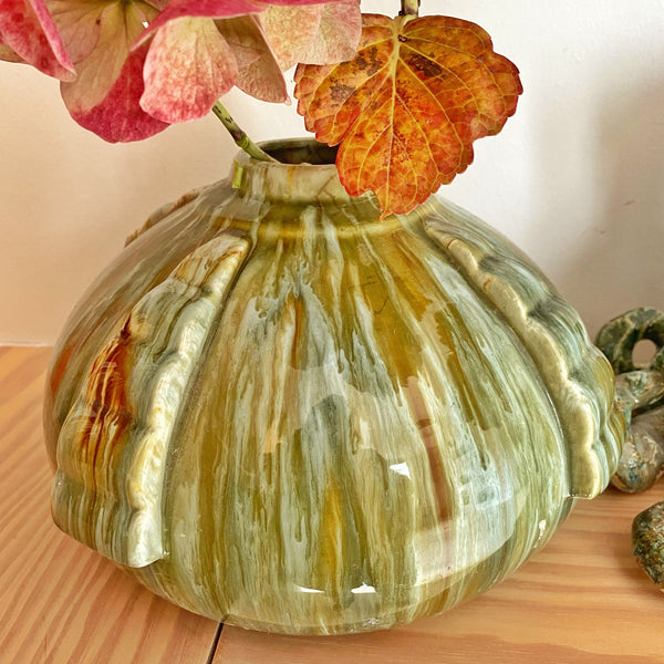 Vase art deco signé