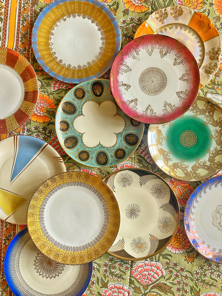Lot de 11 assiettes à dessert en porcelaine