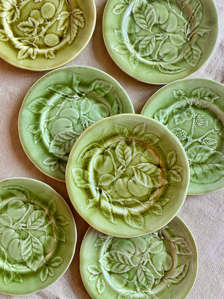 7 Assiettes barbotine Choisy le roi