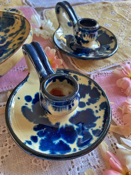 Paire de bougeoirs artisanaux
