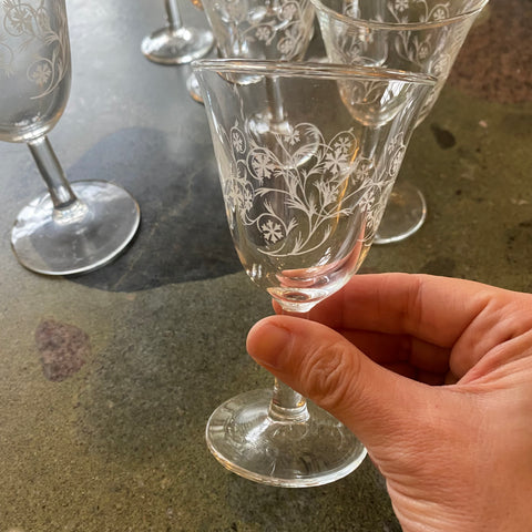 8 verres vintage décorés