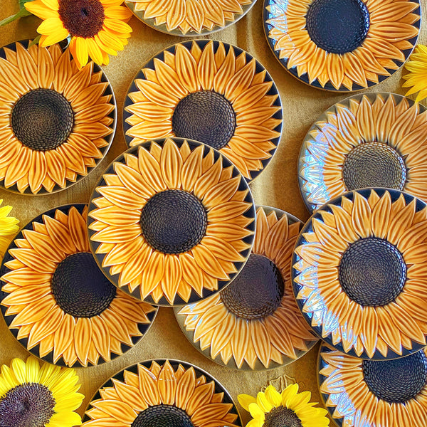 12 assiettes barbotine tournesol
