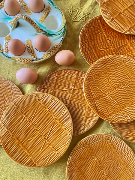 7 assiettes Gien motif paille