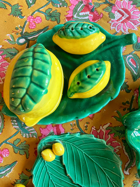 Ensemble Salière poivrière moutardier citrons vintage