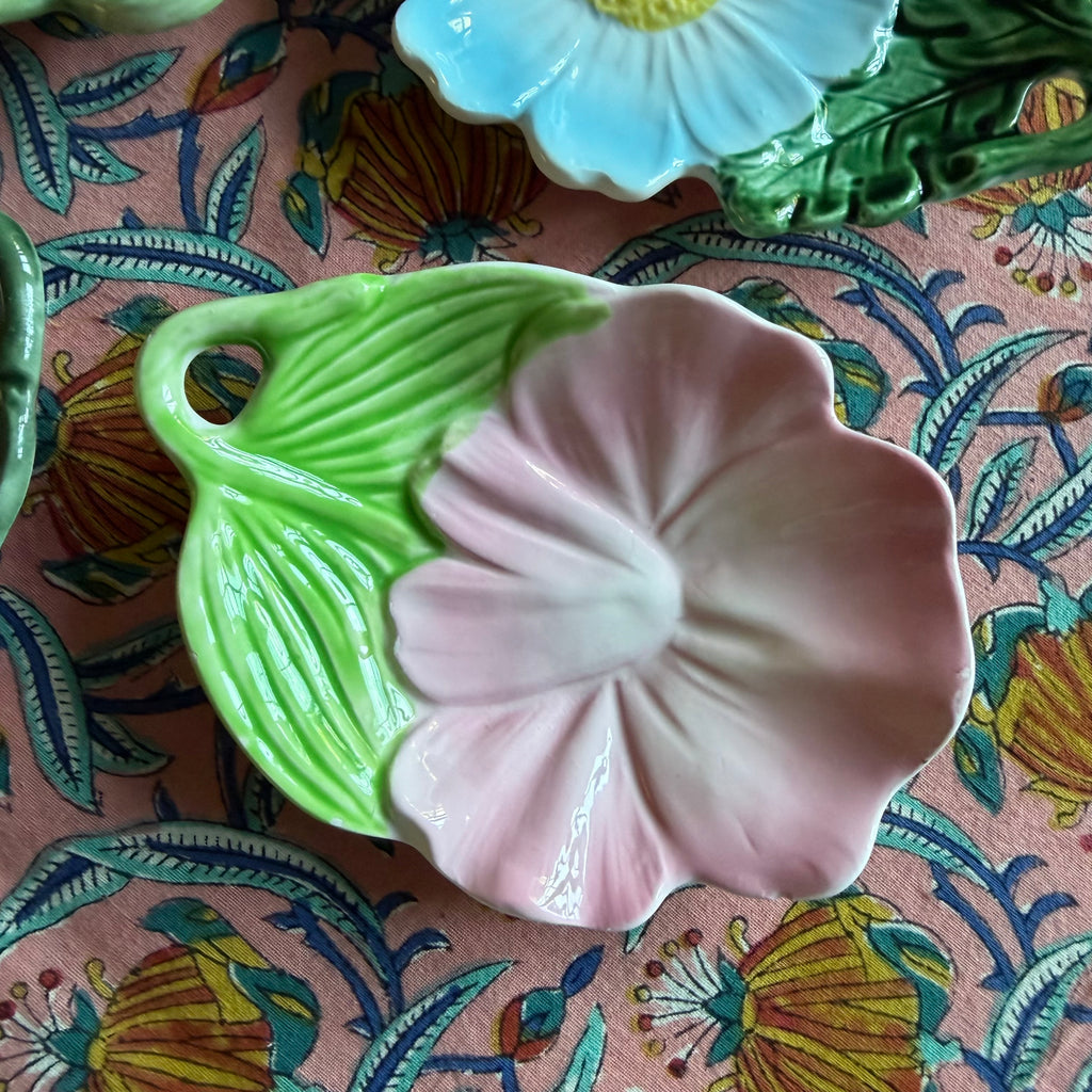 Ravier fleur barbotine