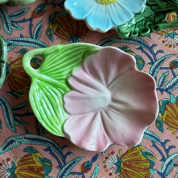 Ravier fleur barbotine