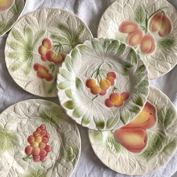 Lot de 5 assiettes barbotine