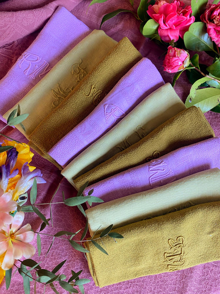 9 serviettes brodées