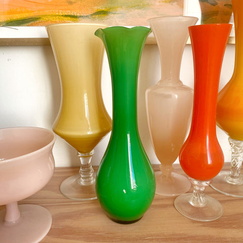 Vase opaline vert