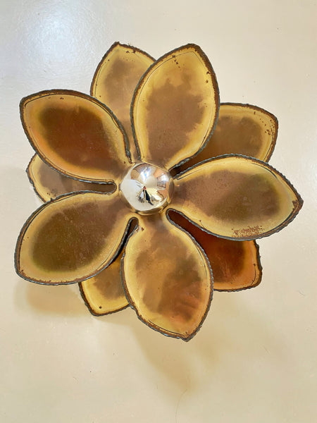 Applique fleur laiton