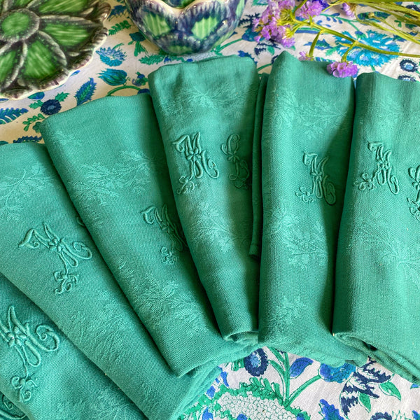 Lot 12 serviettes anciennes brodées