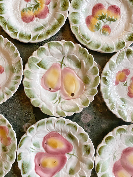 Lot de 8 assiettes barbotine