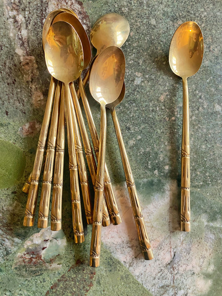 11 grandes cuillères