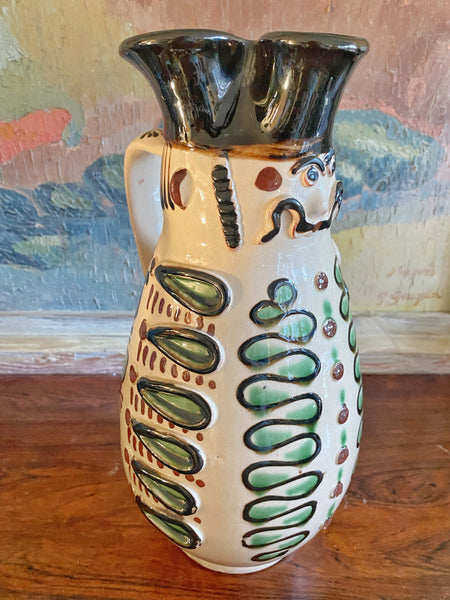 Pichet anthropomorphe