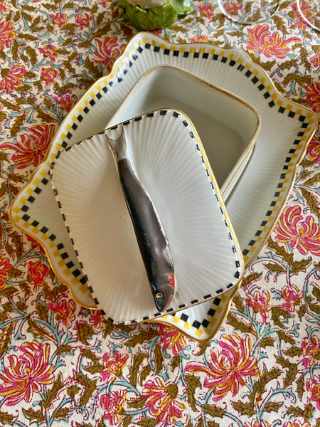 Boite ancienne sardine porcelaine