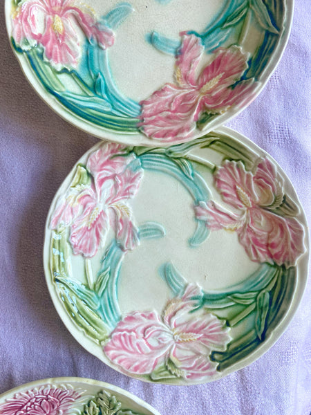 12 assiettes barbotine XIXeme