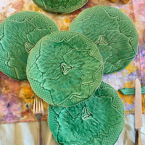 11 assiettes barbotine feuilles vigne