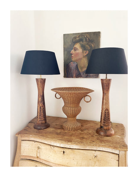Paire de lampes bois sculpté