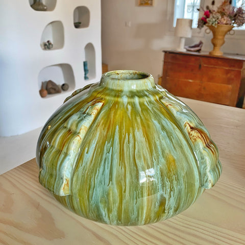 Vase art deco signé