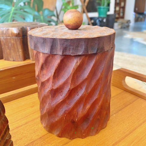 Boîte ancienne en bois