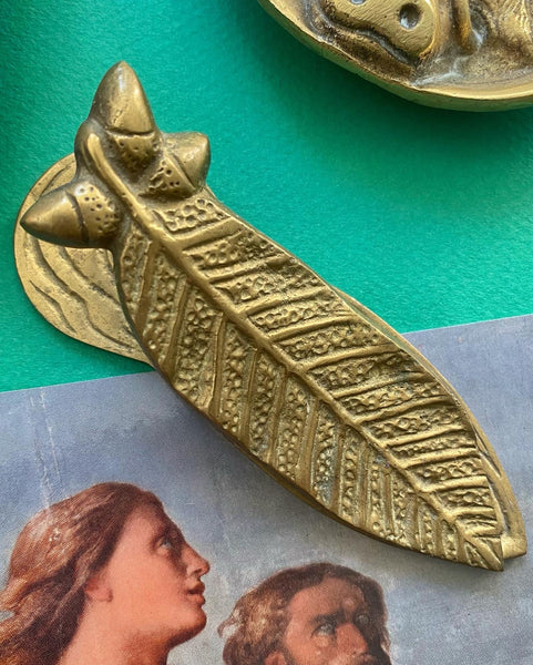 Pince à courrier vintage laiton