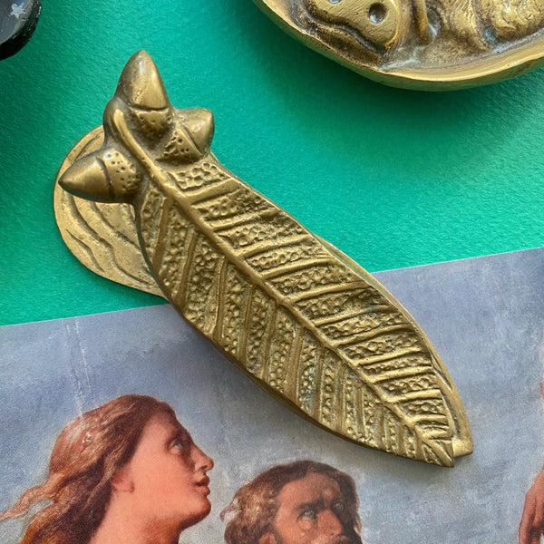 Pince à courrier vintage laiton
